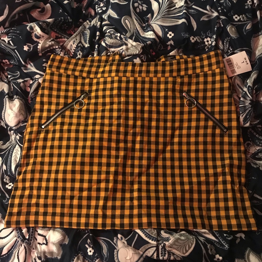 Forever 21 mini skirt